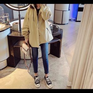 Rain Coat, foldable hood with zip